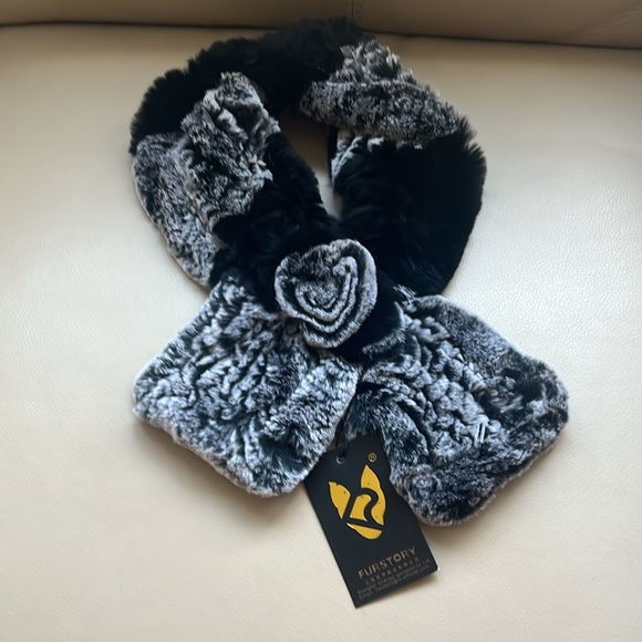Furstory Rabbit Fur scarf neck shrug - Picture 4 of 9